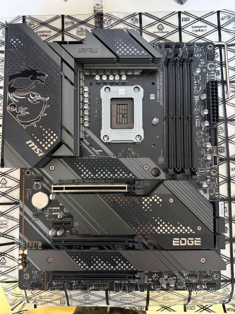 MSI MAG Z690 EDGE WIFI + 소켓가이드 써멀테이크 이미지