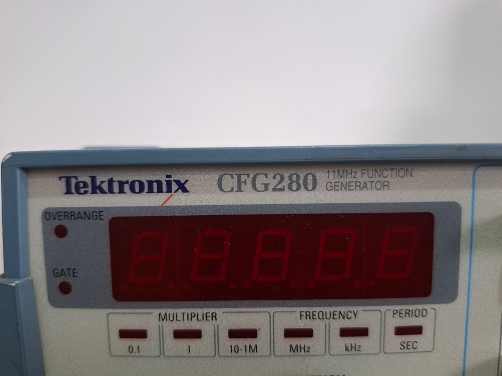 Tektronix CFG280 Function Generator 함수발생기 이미지