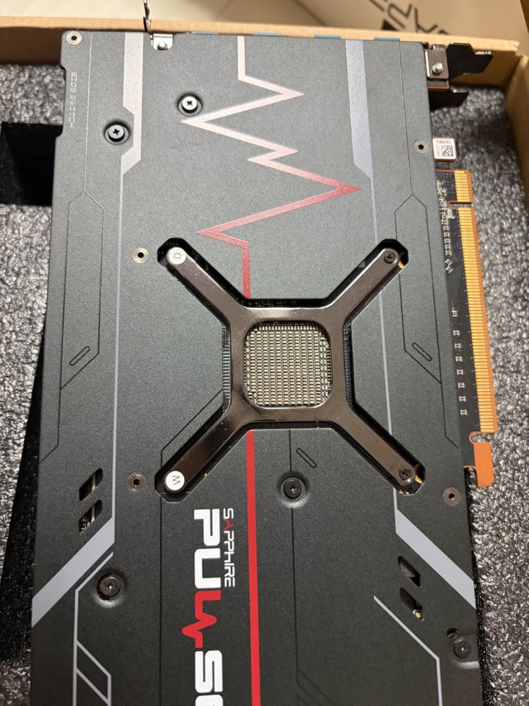 Sapphire PULSE AMD Radeon RX 6800 XT 사파이어 펄스 그래픽카드 16GB 박스셋 이미지
