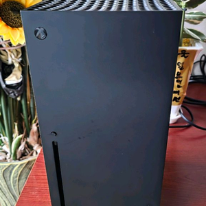 xbox serise x 팝니다 이미지