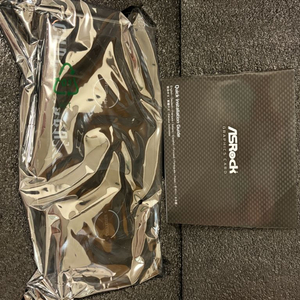 RX 9060 XT 그래픽카드 이미지