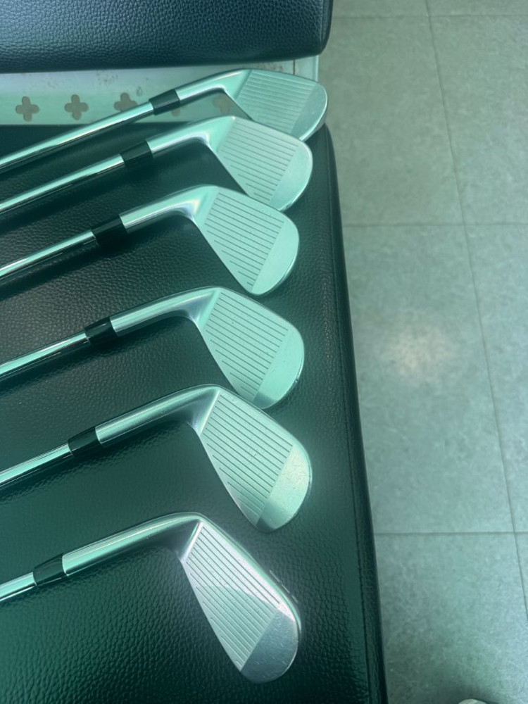 타이틀리스트 T100s 아이언 세트 (5-P) 이미지