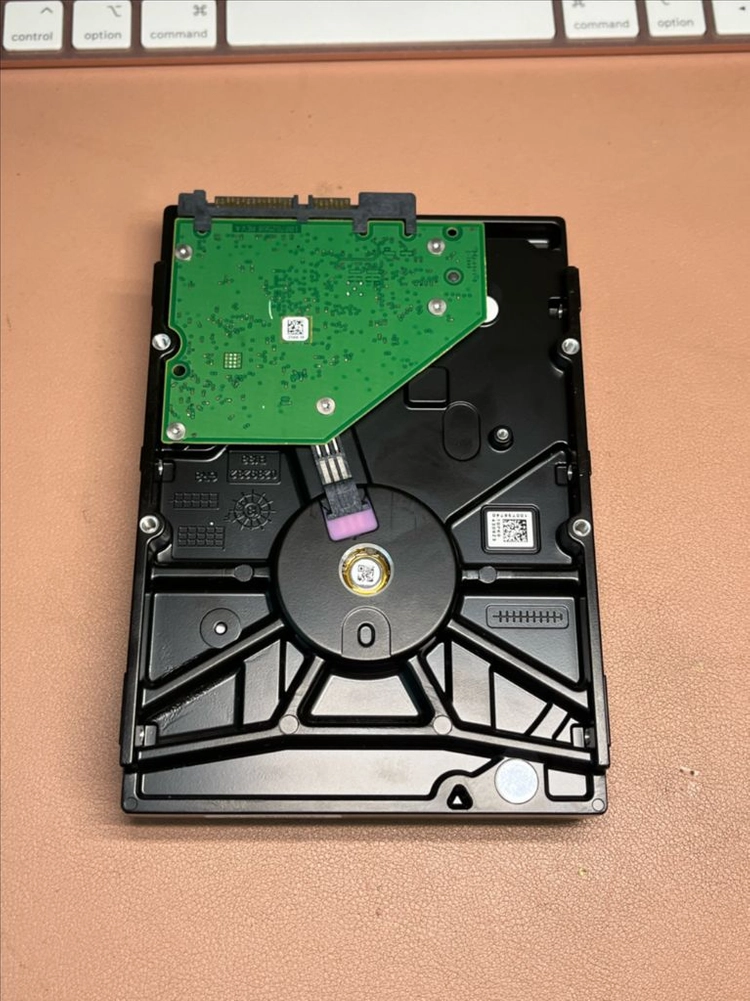 Apple HDD 3TB 이미지