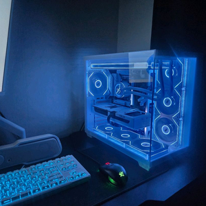 라이젠 7800X3D RTX 5070 32G 1TB 화이트 게이밍 컴퓨터 본체 이미지