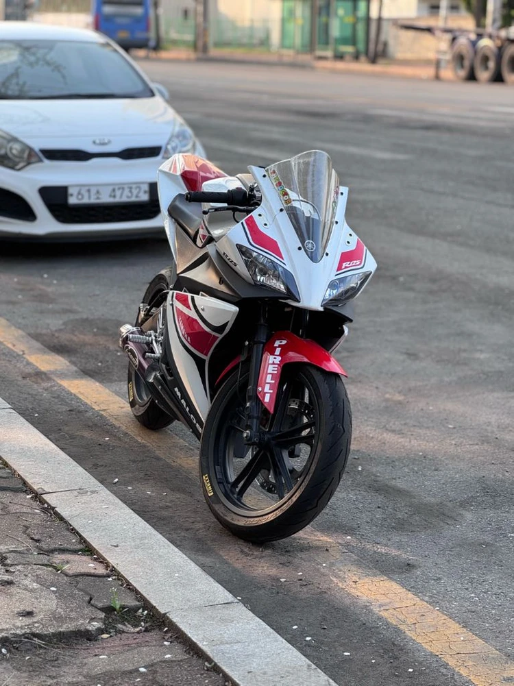 야마하 yzf-r125 판매합니다. 이미지