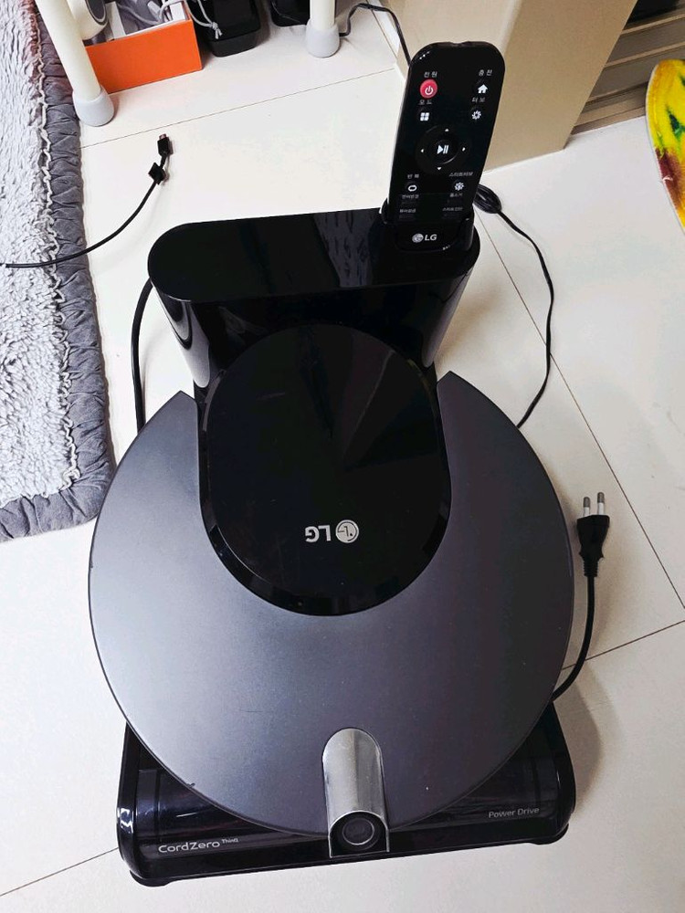LG 코드제로 로봇청소기 R960DAN 이미지