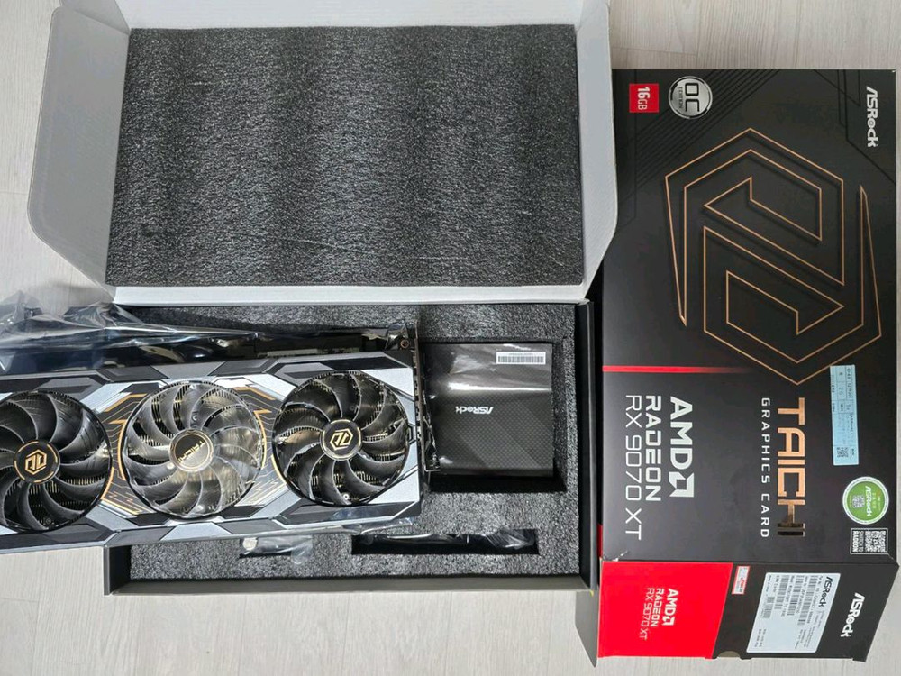 라데온 rx9070xt 애즈락 니트로 사파이어급 최신그래픽카드 이미지