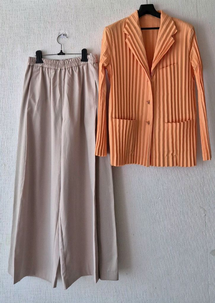 이세이미야케 플리츠플리즈 ISSEYMIYAKE 플리츠 자켓+일본제팬츠 이미지