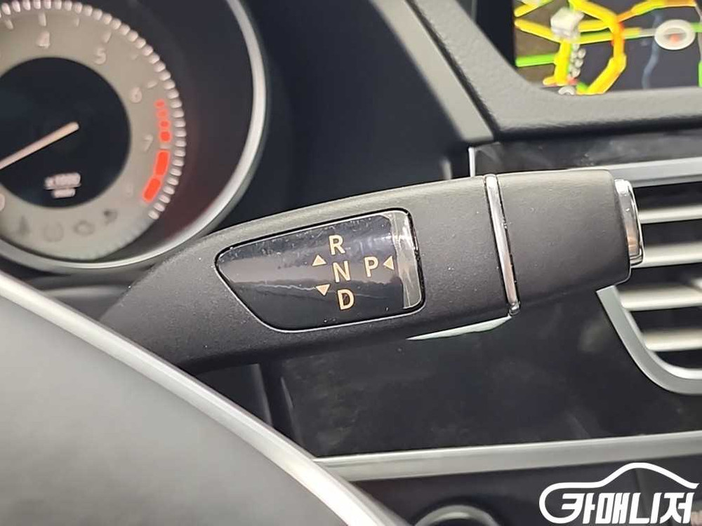 [벤츠]E-클래스 W213 E300 4MATIC 아방가르드 #고유가특가 이미지