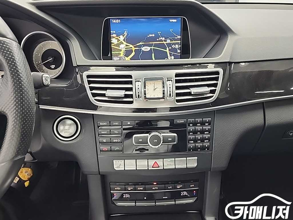 [벤츠]E-클래스 W213 E300 4MATIC 아방가르드 #고유가특가 이미지