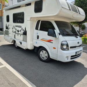 캠핑카 이미지