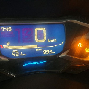 PCX125 24년9월식 판매 993km 370만원 경기이쳔직거래 이미지