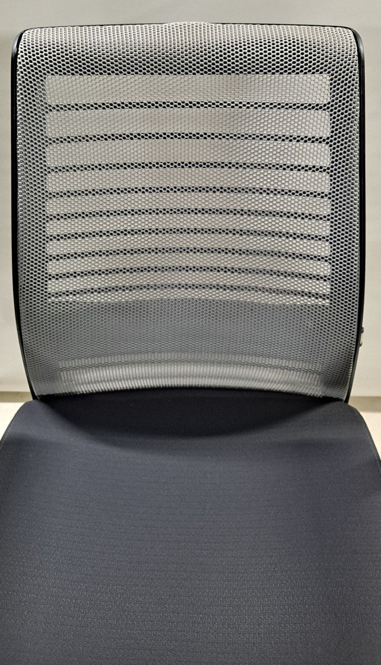 스틸케이스 씽크 V2 의자 (Steelcase Think V2 Chair 465A300) - 회색, 파손 이미지