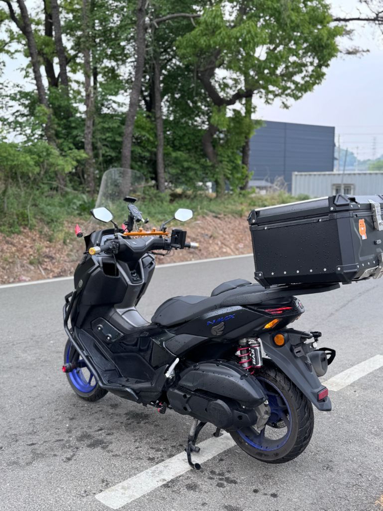 야마하 NMAX125 이미지