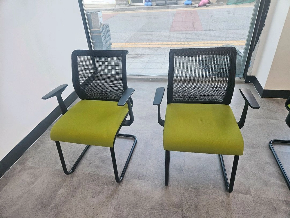 스틸케이스상담용의자 이미지