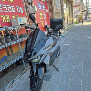 125cc 스쿠터 이미지