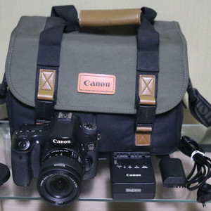 캐논 EOS 70D 카메라 + 렌즈/가방/배터리 이미지