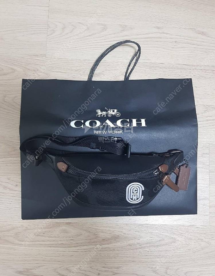 코치 coach 리빙턴 숄더백 힙색 벨트백 크로스백 이미지