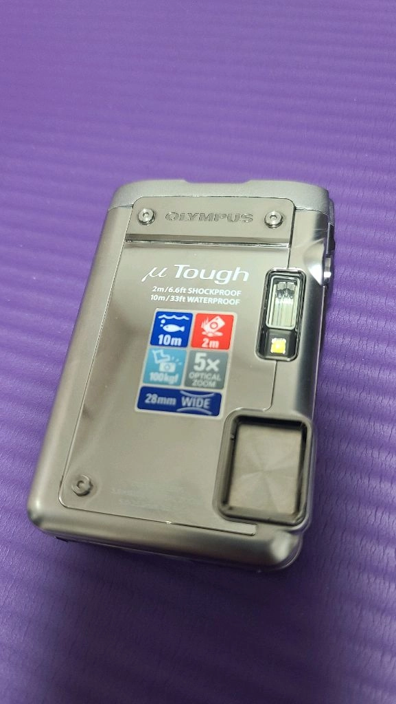 올림푸스 뮤 터프(olympus mju tough) 8010 방수카메라 판매 이미지