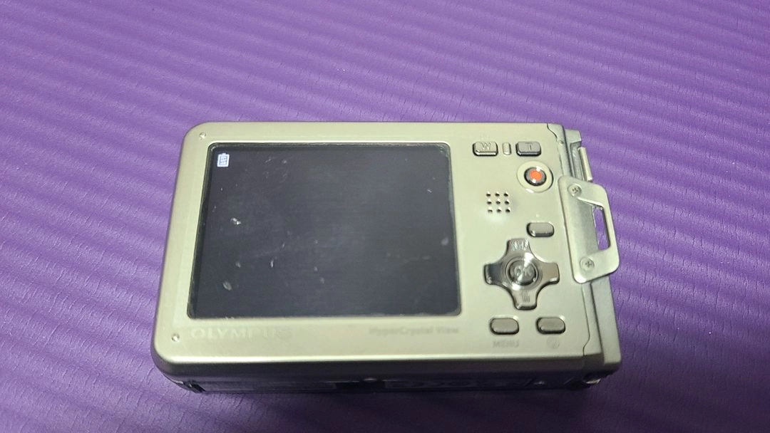올림푸스 뮤 터프(olympus mju tough) 8010 방수카메라 판매 이미지