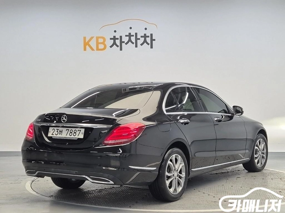 [벤츠]C클래스 W205 C200 아방가르드 (5인승) 이미지