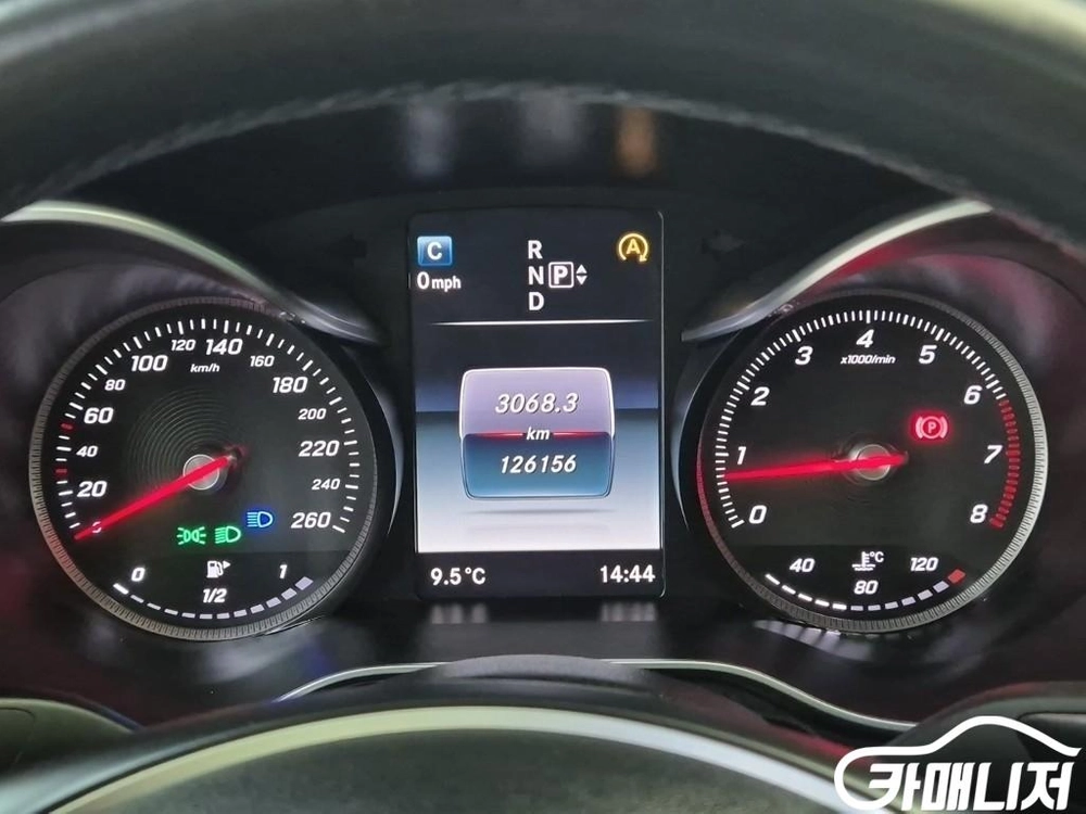 [벤츠]C클래스 W205 C200 아방가르드 (5인승) 이미지