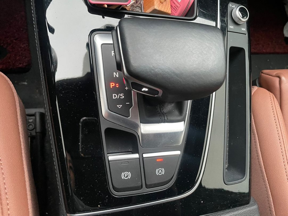 Q5 (FY)45 TFSI 콰트로 프리미엄 중고차 21년07월 75248km 완전무사고 브라운시트 이미지