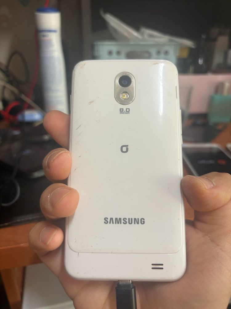 shv-e120k 갤럭시s2 hd lte 파손 이미지