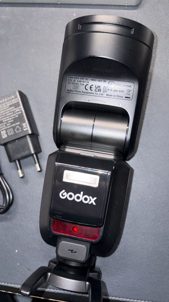 고독스 Godox V100 C(캐논용) 100W 스피드라이트 이미지