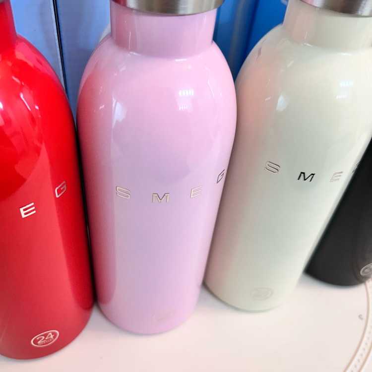 스메그 SMEG 휴대용보틀 500ml 24온스 텀블러 새상품 이미지