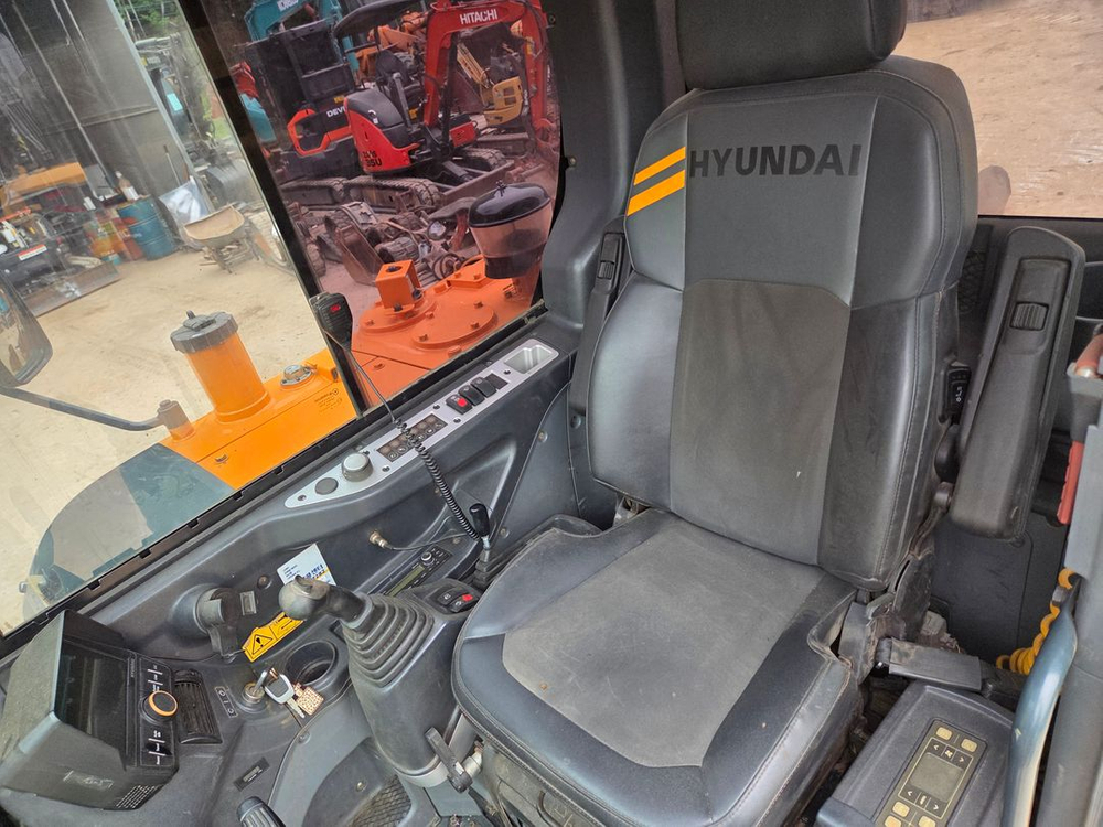중고 02 현대 굴삭기 HX60AMT 22년식 이미지