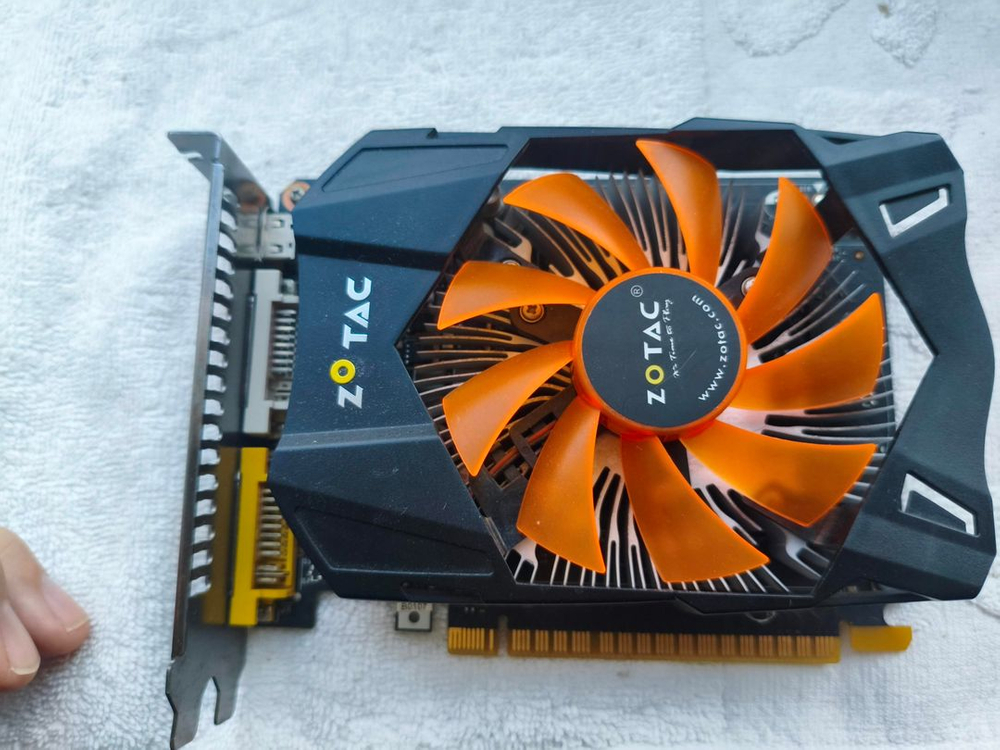 [vga] gtx 750 1g, gt430 1g, gtx 560 1g 3개일괄 이미지