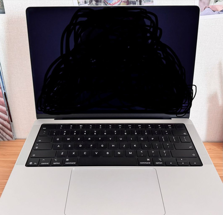 (박스 풀구성 거의 새상품) 맥북 M5 Pro칩 14인치 24GB/2TB 이미지