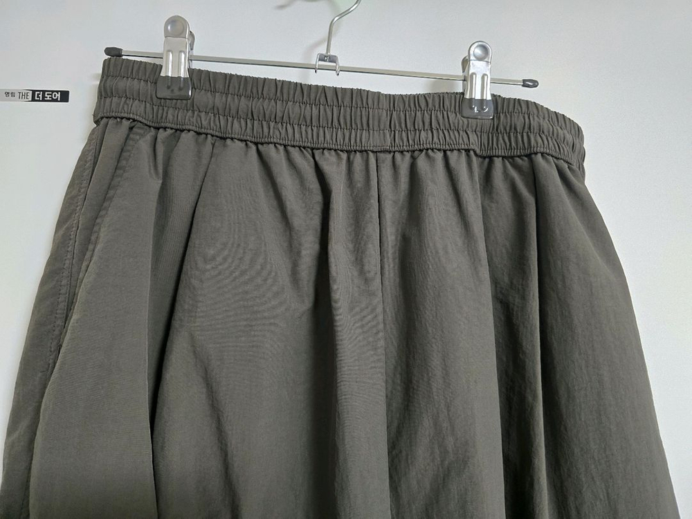 어반디타입 나일론 카고 밴딩 팬츠 L사이즈 차콜 이미지