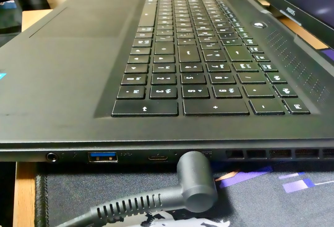 기가바이트 AORUS 17 12세대 i7 RTX 3070Ti 노트북 이미지