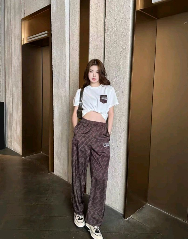 펜디 포켓 반팔티 + 로고 패턴 와이드팬츠 세트 이미지