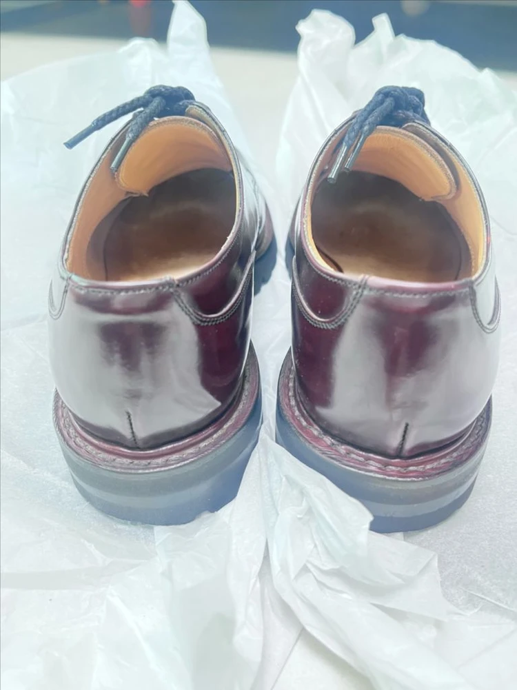 처치스 버건디 더비 슈즈 이미지