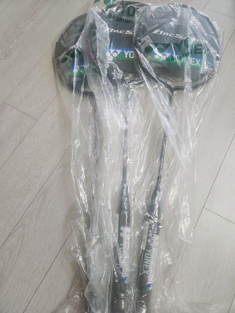 배드민턴 라켓 세트 이미지