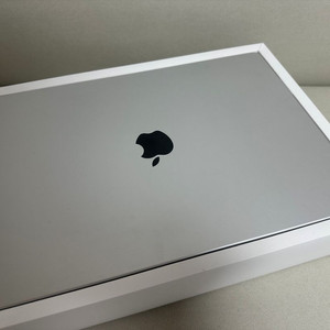 맥북프로 16인치 m4max 2tb 48gb 실버 고급형 이미지