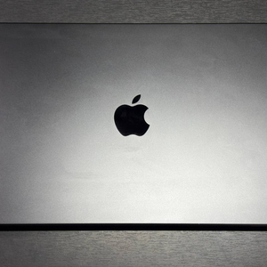 맥북 M4 PRO 14inch 24GB RAM / 14core / 20GPU / 1TB 이미지