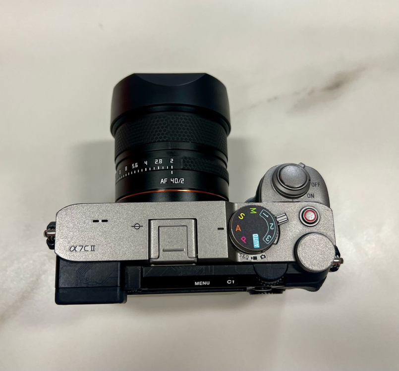 소니 a7c2 민트급 + 40mm f2.0 렌즈 이미지