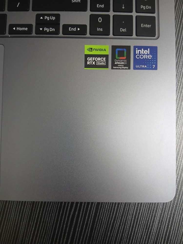 삼성전자 갤럭시북4 울트라 NT960XGP-G72A 인텔 코어 Ultra 7 RTX4050 16인치 저장용량 2TB 이미지