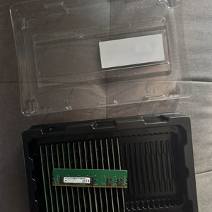 가격 수정 마이크론 DDR4 ECC 8GB 2400T 이미지