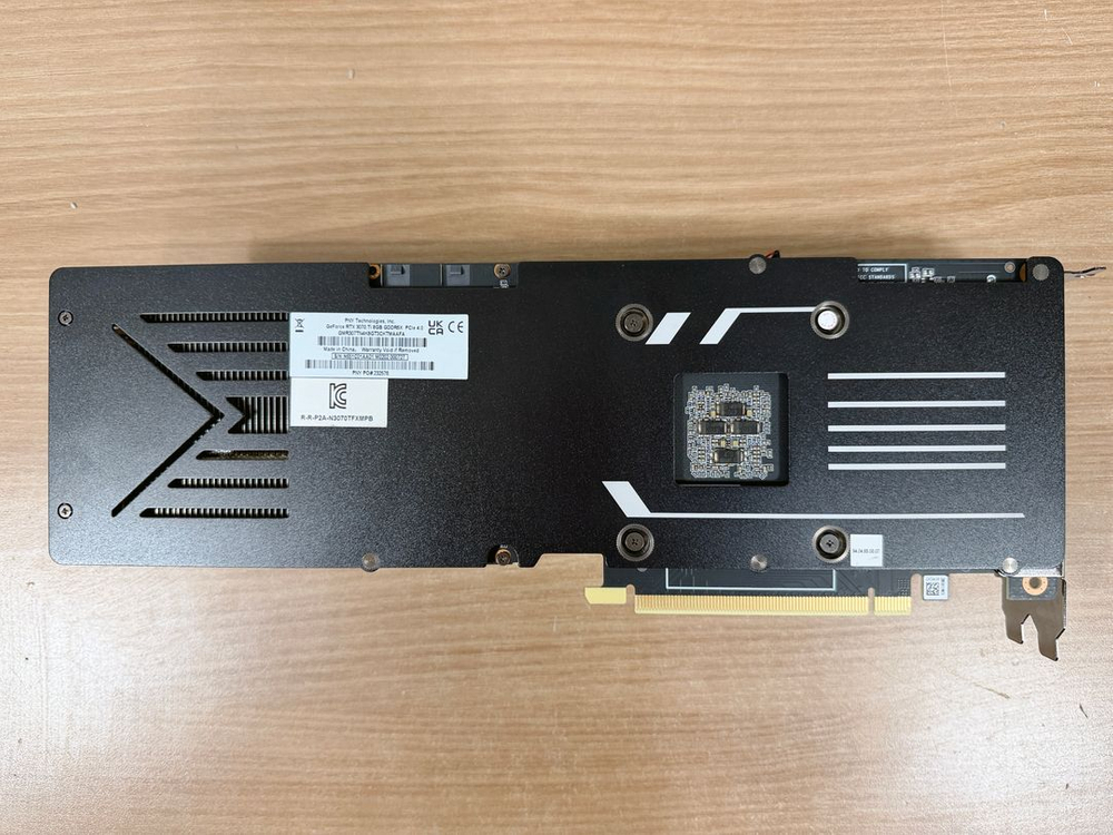 PNY RTX3070 Ti UPRISING D6X 8GB Triple 그래픽카드 이미지