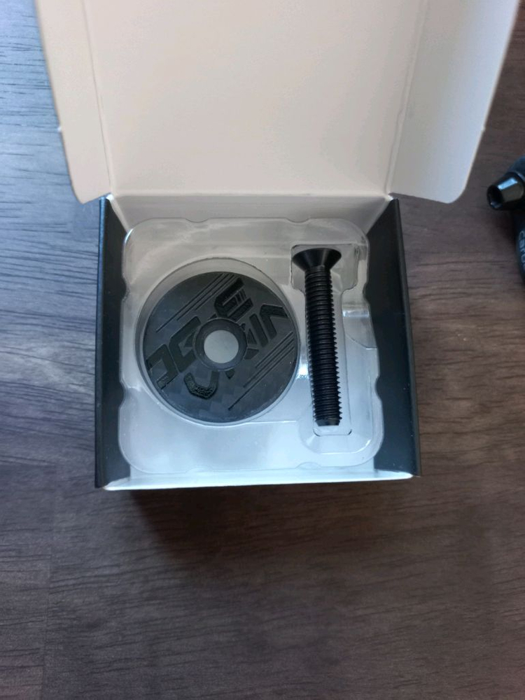 카본 자전거3종세트 이미지