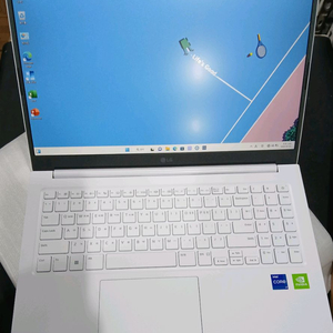 개봉 미사용고사양] LG전자 울트라PC i7 16G SSD512G 15U50R-SP70ML 화이트 팝니다 이미지