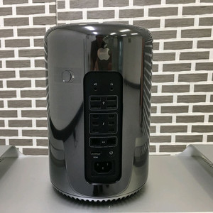 애플 맥 프로 본체(Mac Pro)본체 이미지