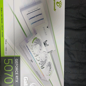 만리 RTX 5070 Ti Gallardo 화이트 이미지