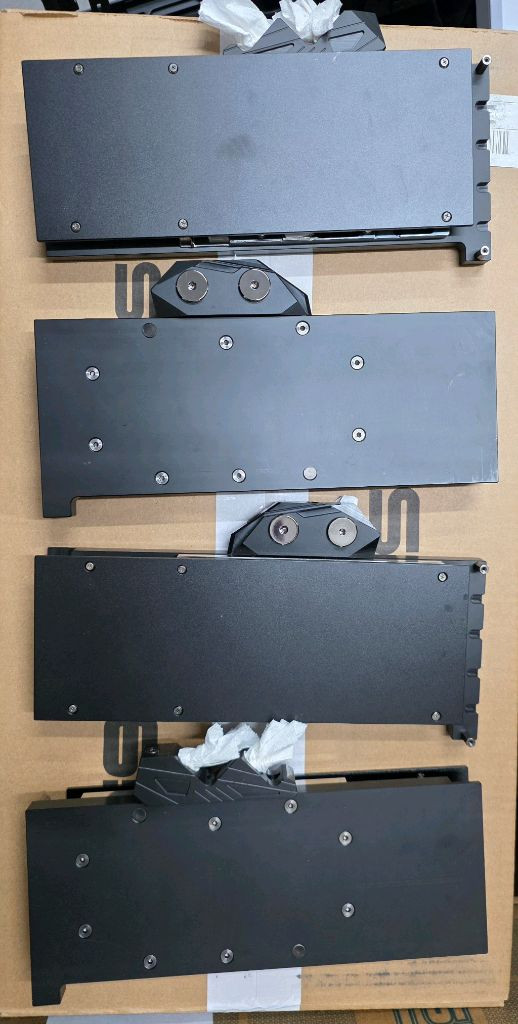 기가바이트 4090 워터블럭 팝니다 이미지