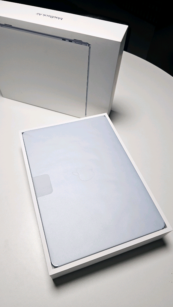 맥북에어 M5 13인치 16Gb 512Gb 이미지